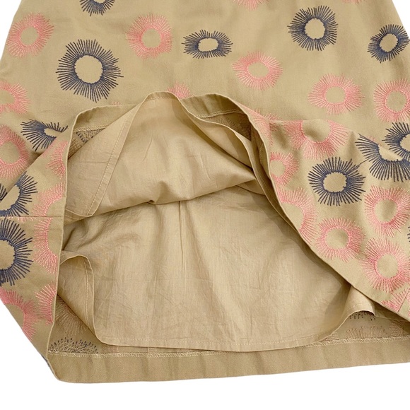 Boden Stitch Burst Embroidered A-Line Skirt, Size 6R - Picture 5 of 11